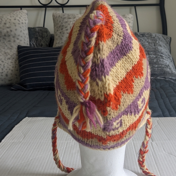 NWOT Handmade 100% Wool Knit Beanie from Nepal Colorful Size: One size - Picture 2 of 9